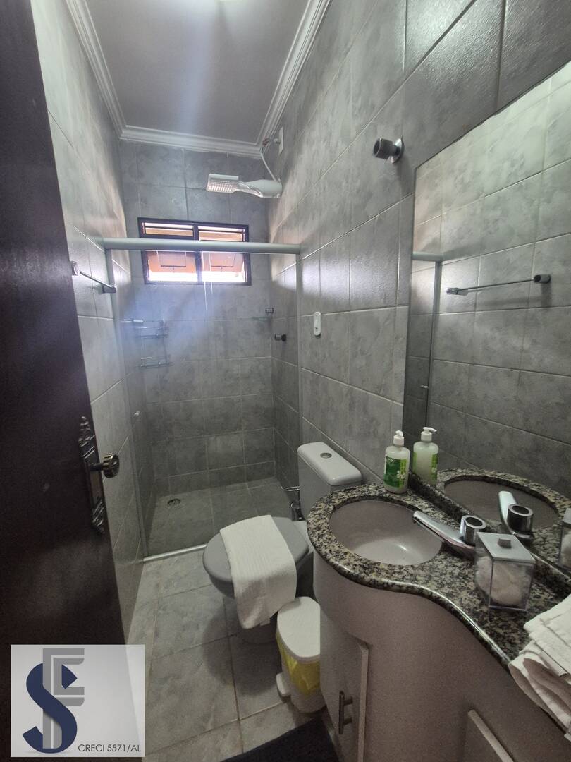 Casa à venda com 3 quartos, 180m² - Foto 8