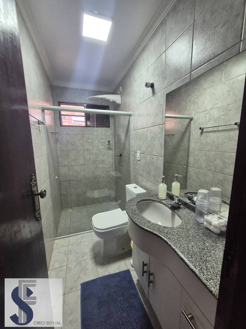 Casa à venda com 3 quartos, 180m² - Foto 16