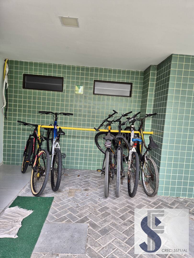 Apartamento para alugar com 1 quarto, 47m² - Foto 12